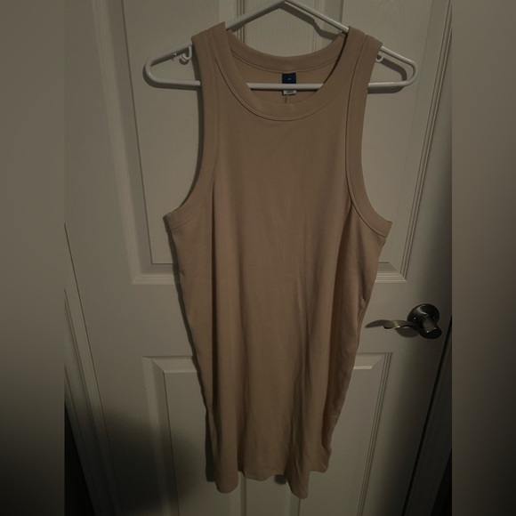 Fitted dress from old navy - Picture 2 of 3